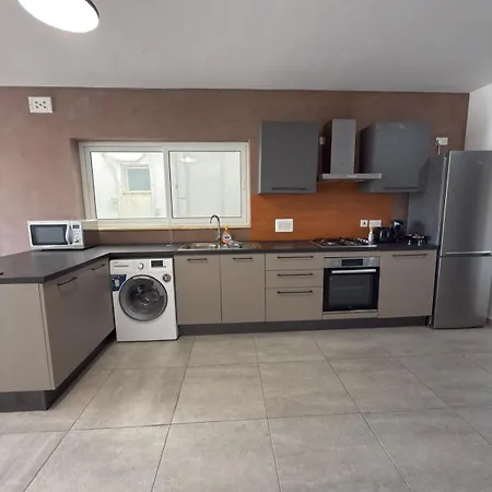 1-bedroom In Pieta P12a *